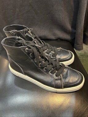 FRYE AND CO. Black Leather High-Top Sneakers with White Sole